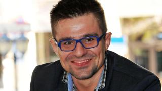 Андрей Арнаудов показа тяло на фитнес звяр край басейна – феновете му онемяха СНИМКА