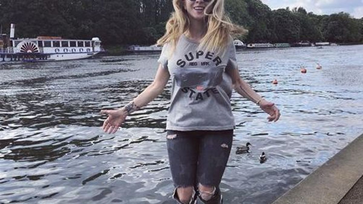 Тризначката Любов си докара голяма беля на главата! Близките й я изядоха заради... 