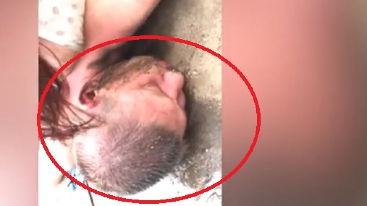 Рускиня с могъщ разголен бюст буквално размаза крадец (ВИДЕО 18+) 