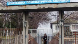 И това е България! Клетник гладува самотен в къща без ток и вода