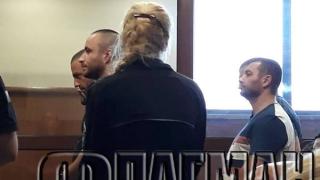 Вижте кои знакови фигури от бандата на Очите застанаха пред Спецсъда (СНИМКИ)