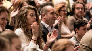 Появиха се уникални СНИМКИ на дъщерята на президента Радев
