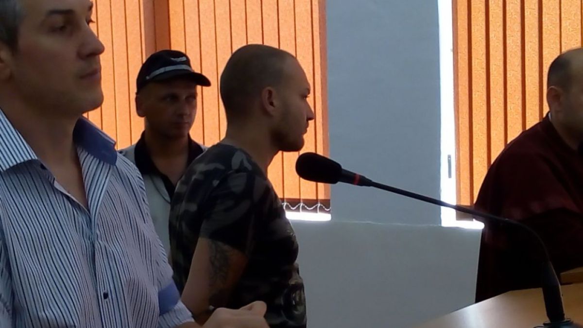 Първо в БЛИЦ: Откриха наркотици у ченгето от СДВР, прекарвало бежанци! Оправдава се с болния си баща