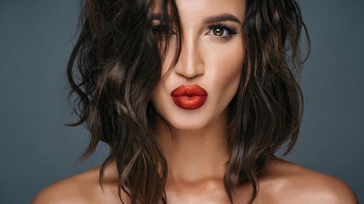 Олга Бузова разтърси феновете със сочното си дупе (СНИМКА 18+)