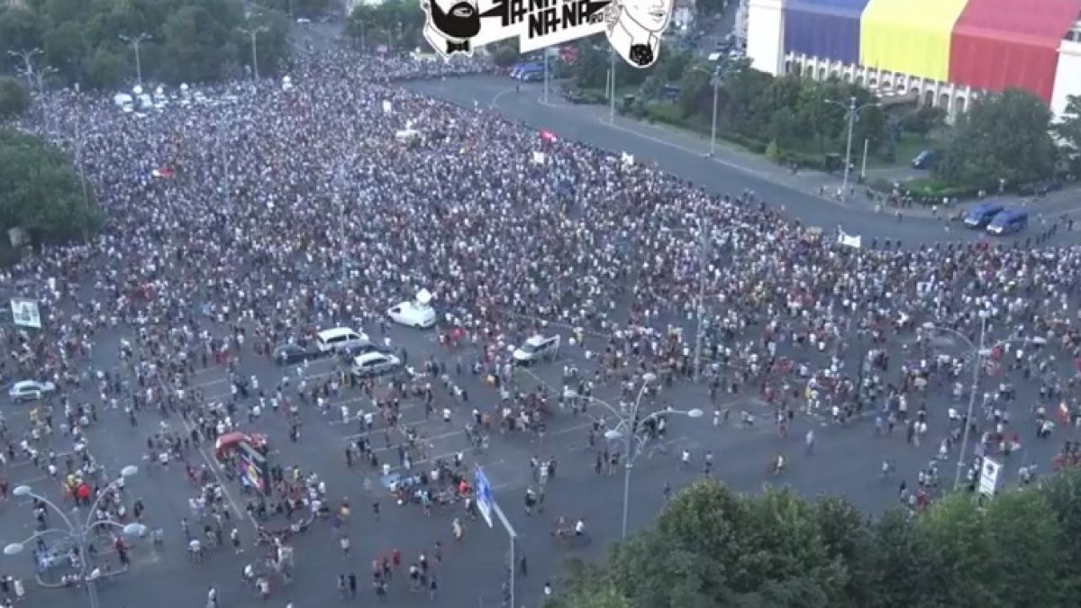 На живо! Букурещ се подготвя за нов масов протест
