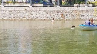 Мъж се съблече гол в центъра на София и.. (СНИМКА)