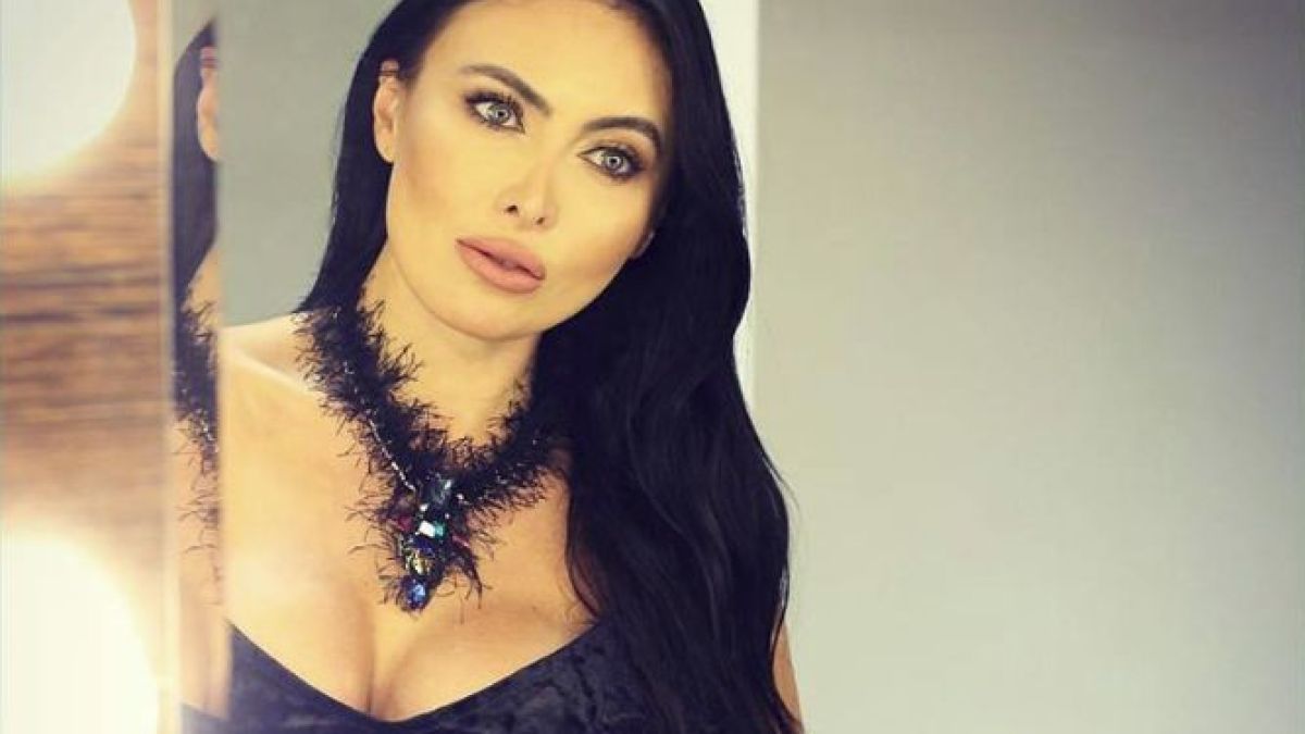 Клюкарката Лили заряза новородения си син и... 