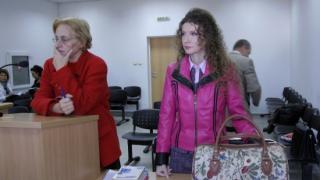 Взеха дома на девствената поетеса заради дългове 