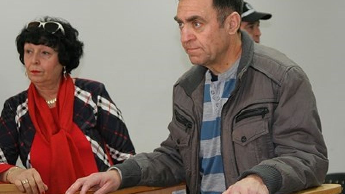 Адвокатката на Иван Евстатиев с остър въпрос пред БЛИЦ: Кой е заинтересован екскметът на Стрелча да не излезе от затвора?