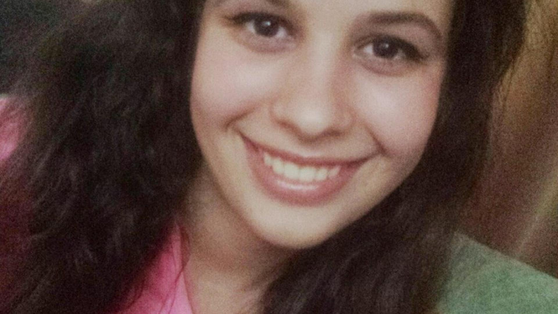 Ето я красивата пловдивчанка Виктория, оцеляла по чудо в Генуа (СНИМКИ)