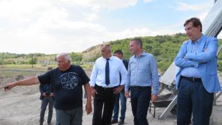 Министър-председателят посети археологическите разкопки на територията на „Провадсол“