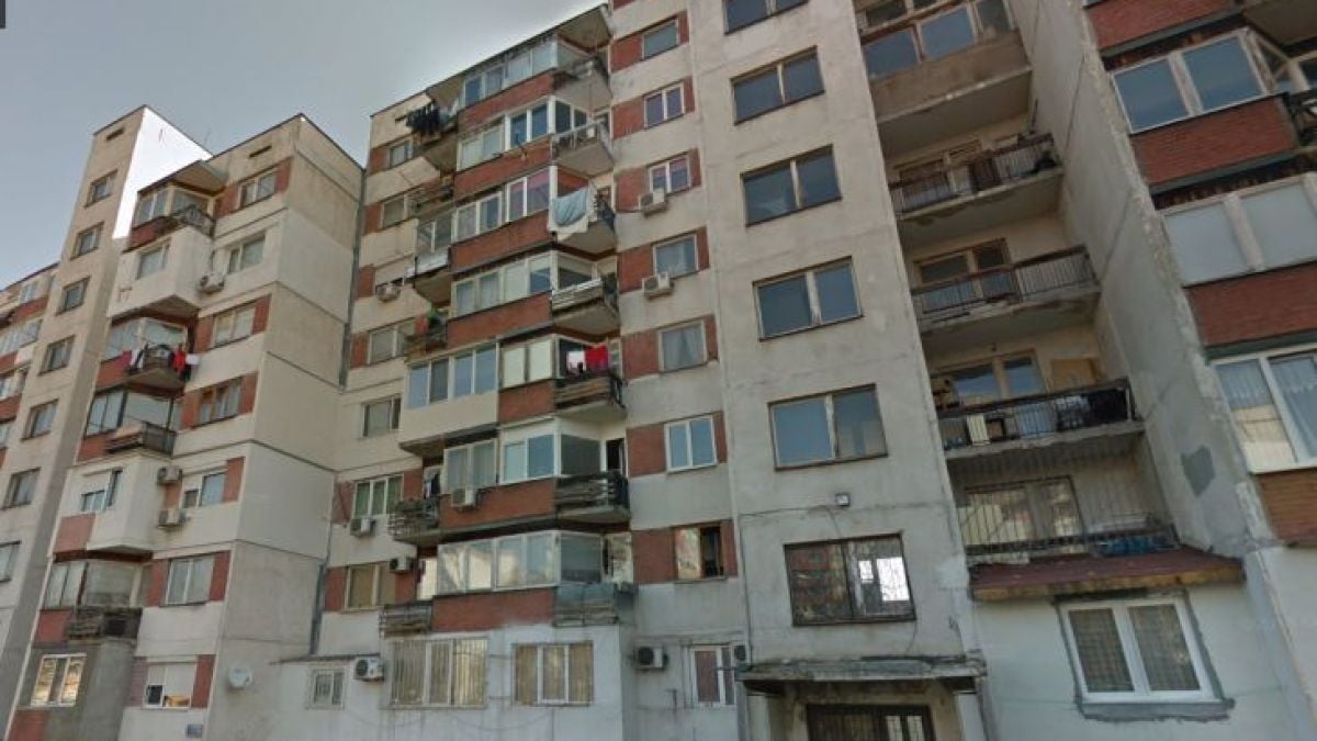 Сигнал до БЛИЦ! Жестока драма в ж.к. "Връбница" по чудо не завърши със смърт! 