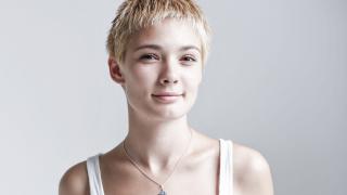 Жестока семейна драма белязала живота на звезда от „Скъпи наследници“!