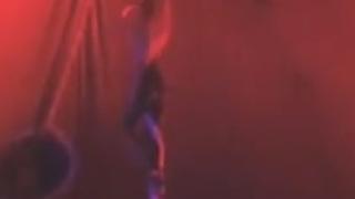 Смразяващ инцидент: Циркова артистка падна от голяма височина (ВИДЕО)