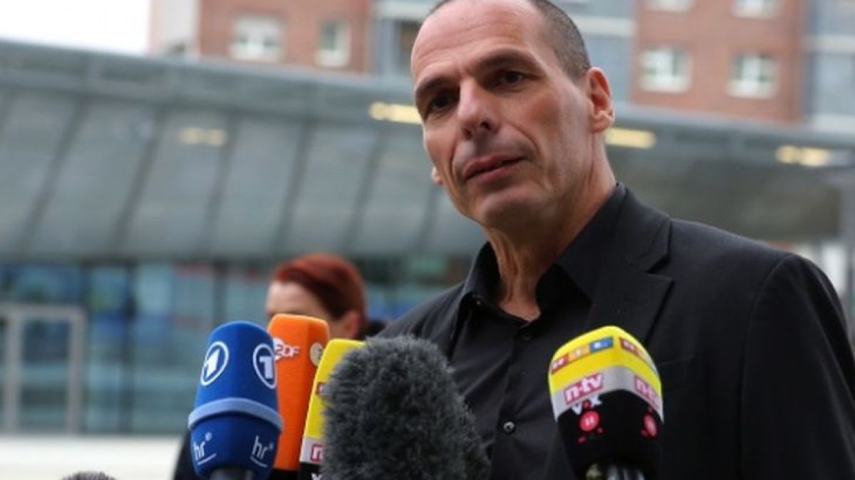 Янис Варуфакис скандално: Алексис Ципрас бе играчка на Ангела Меркел