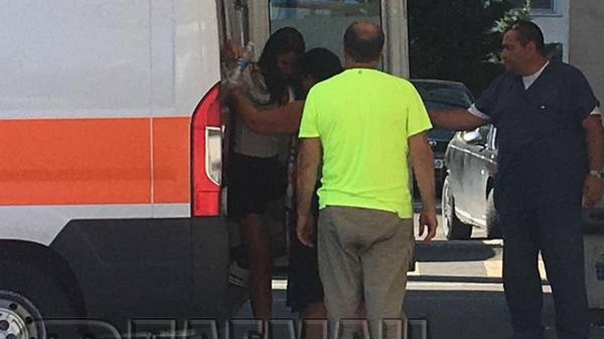Зловещи СНИМКИ (18+) от кървавата баня край гробището на Поморие! Жена крещи от ужас, ранените се увеличават, а може да има и жертви