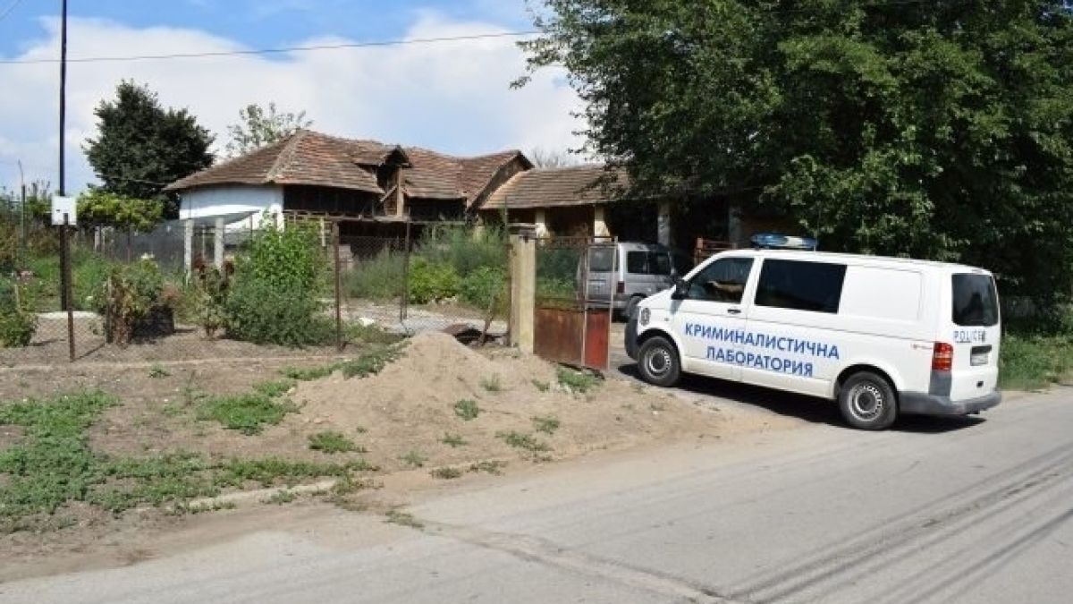 Малинка и Любен си взеха къща в Козлодуй! Тръгнаха да копаят в двора й намериха нещо потресаващо!