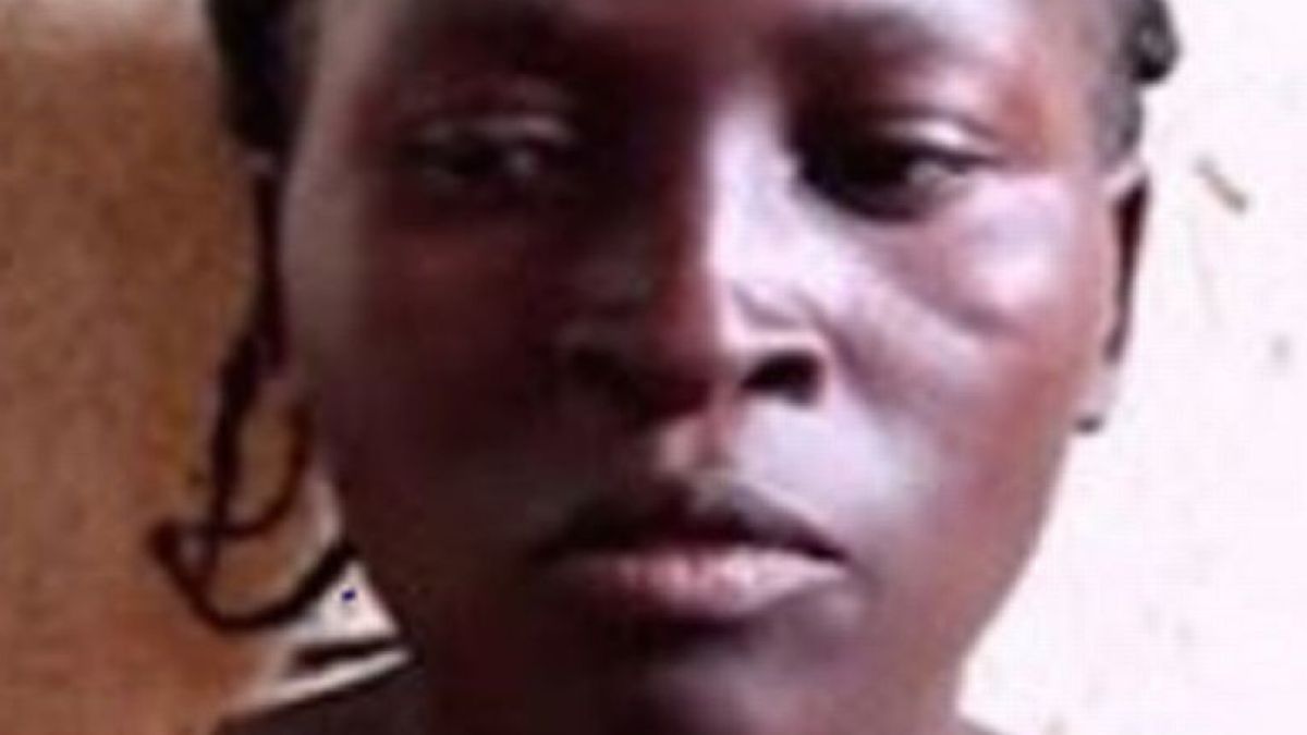 13-годишна дъщеря намери главата на баща си, отрязана от майка ѝ с мачете заради любовник (СНИМКИ)