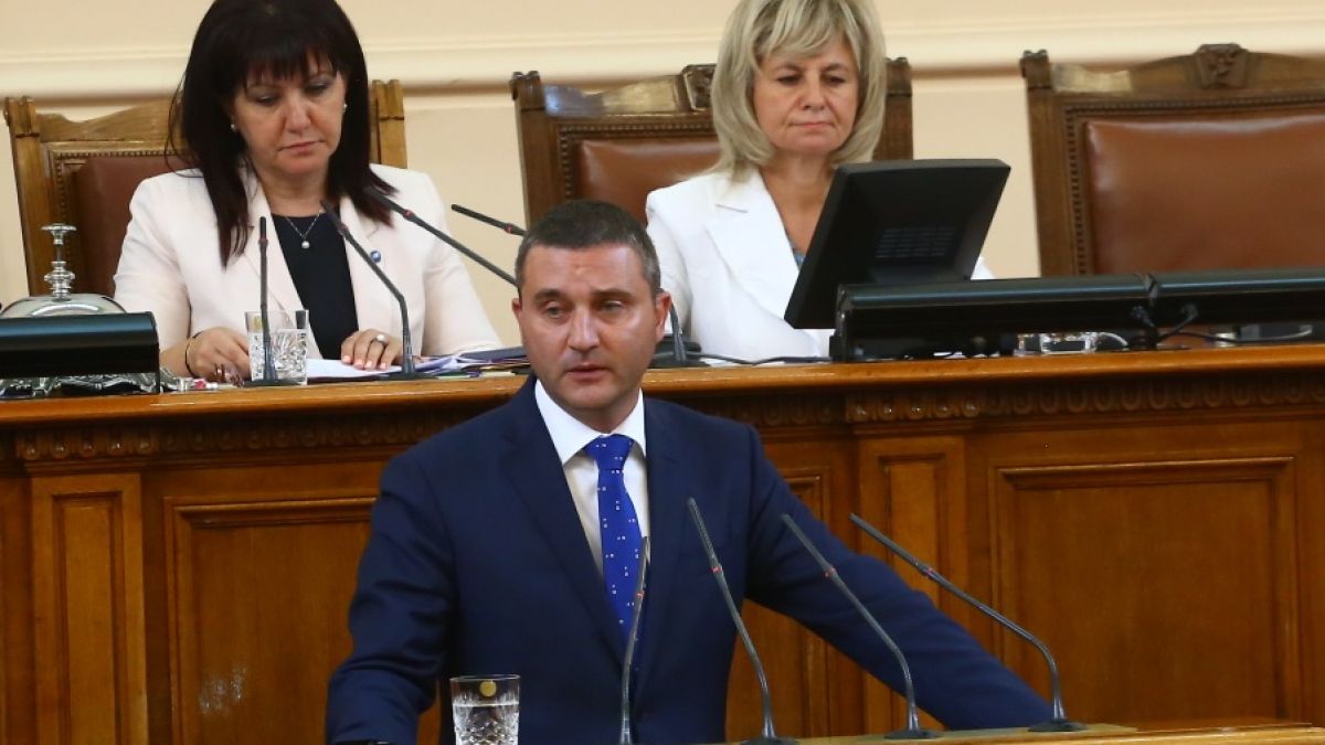 Горанов категоричен: Кипърският гаранционен фонд е задължен да изплати обезщетенията на „Олимпик"