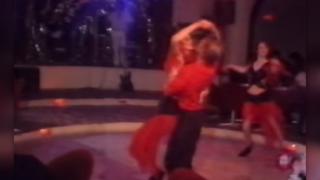 Непоказвано ВИДЕО от 1988 г. взриви мрежата! Нощен бар, стриптийз, коктейли и бургаски небостъргач - другото лице на соца