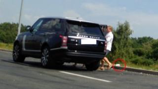 Изловиха бременната щерка на Виктор Орбан да върши голяма простотия на бензиностанция в Хърватия (СНИМКИ)