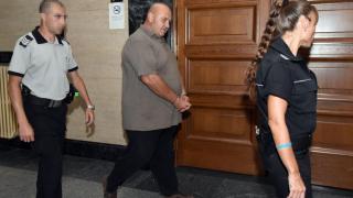 Ирония на съдбата: Страховитият килър Туцо стана санитарка в затвора