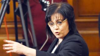 Нинова отговори на Антон Тодоров и Цветанов за оковаването с белезници от прокурор и завистта и скочи на Борисов