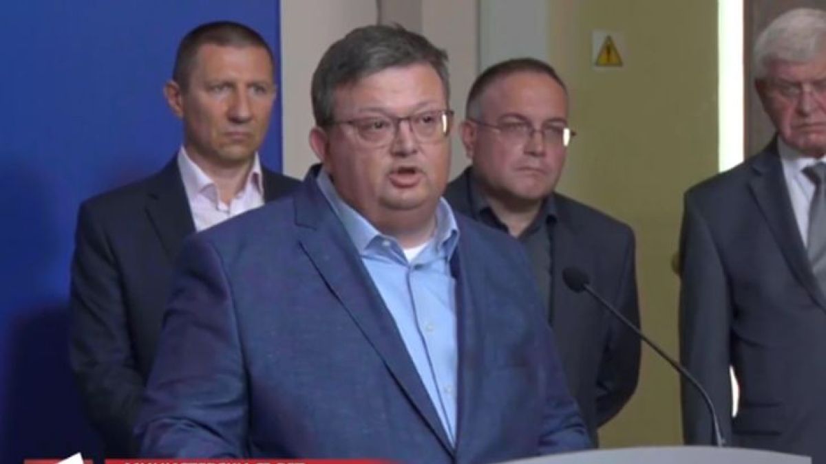 Цацаров с шокиращи разкрития за шофьора на автобуса-ковчег, хвърли бомба за скоростта на превозното средство!