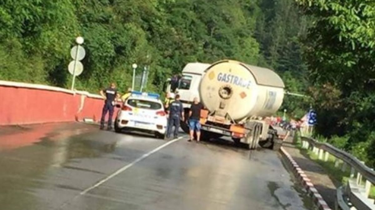 Очевидец на ада до Своге сензационно: Шофьорът на автобуса не е виновен, там течеше река, а мантинелата е скъсана преди повече от месец