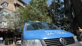 Натокана варненка вози двама келеши, а щом полицаи ги спряха, стана страшно