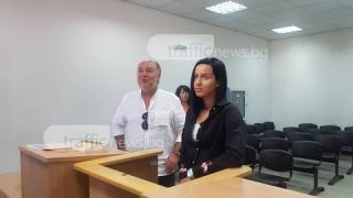 Първи СНИМКИ от съда на танцьорката Габриела