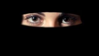 "Фигаро": Европа – красива и глупава, готова е да отстъпи всичко на ислямизма