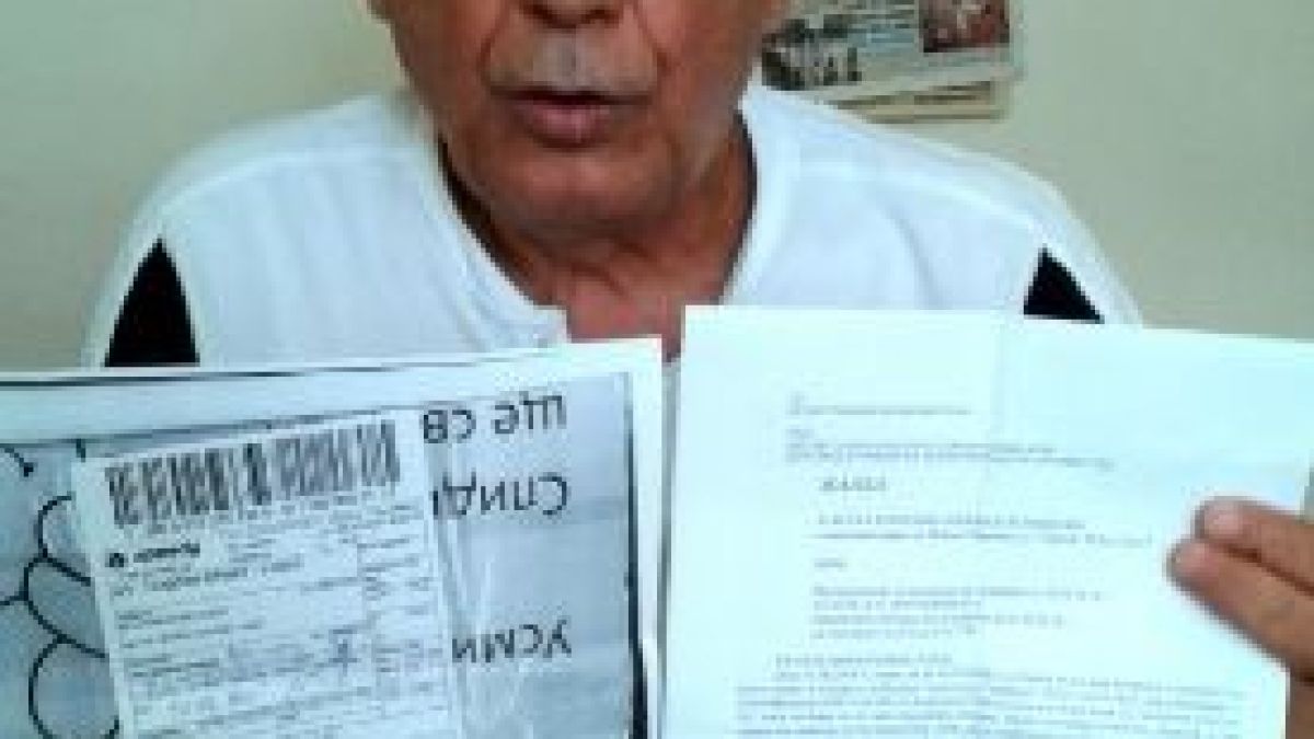 Драмата на 65-годишния търновски инженер, който извади пистолет на бирник и 30 полицаи, за да спаси апартамента на жена си 