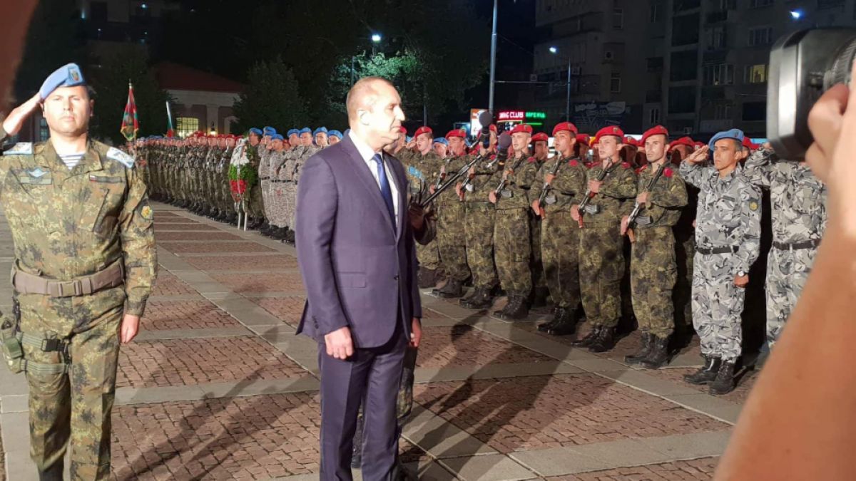 Президентът Радев: Вдъхновеният народ има една цел - Съединението! (ВИДЕО)