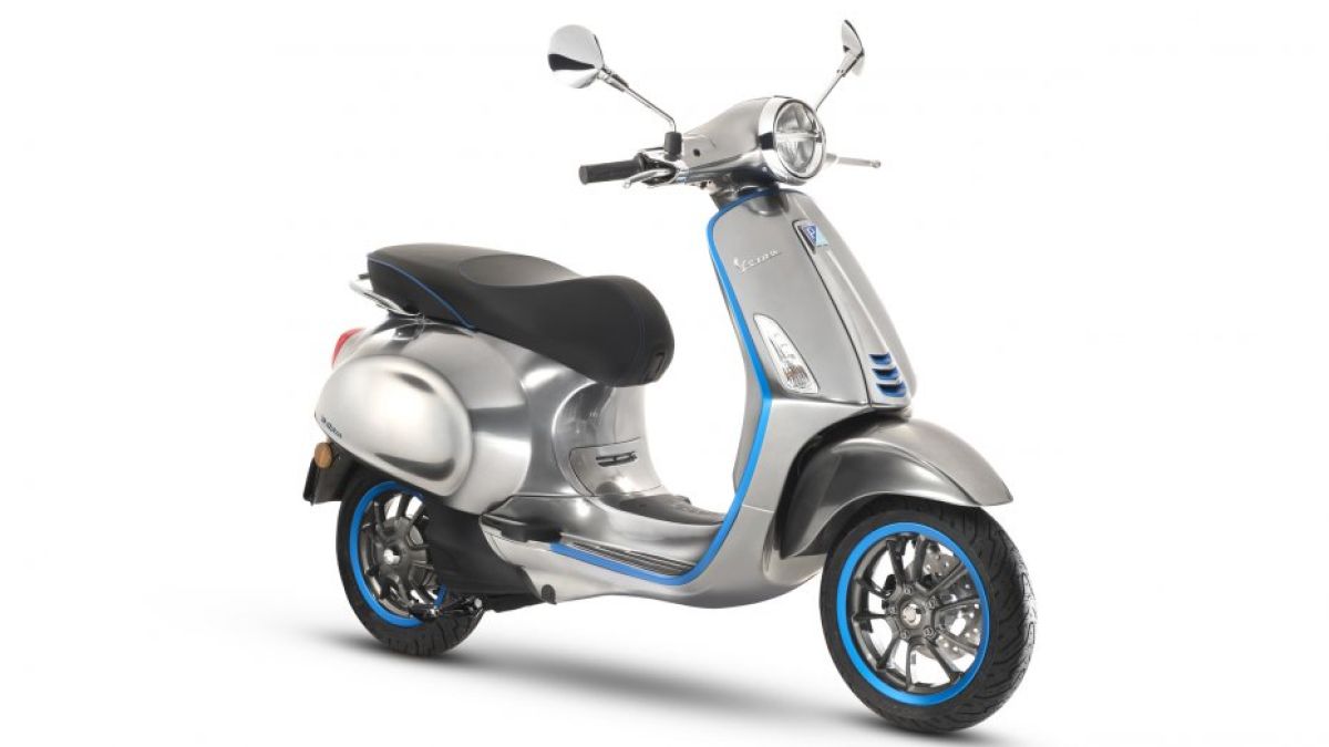 Стил, изящност и технологии: Vespa представи електрически скутер във формата на класически мотопед (СНИМКИ/ВИДЕО)
