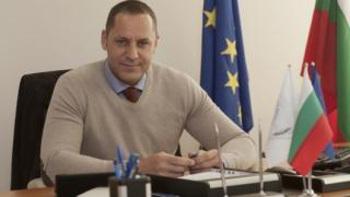 Кои са номинираните нови трима министри, вижте биографиите им