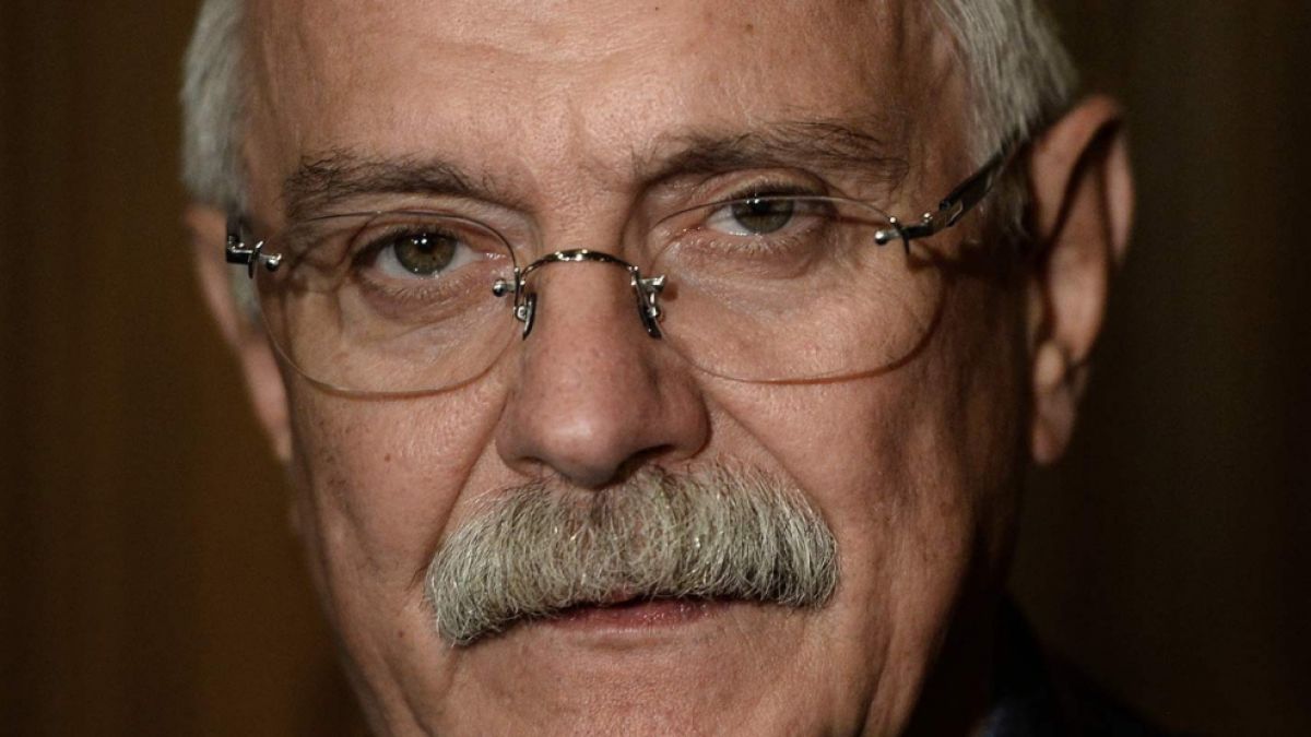 Великият Никита Михалков влезе в болница, дъщеря му разкри истината за здравето на режисьора