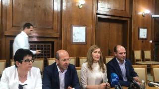 Ангелкова посече много български концесионери по морето