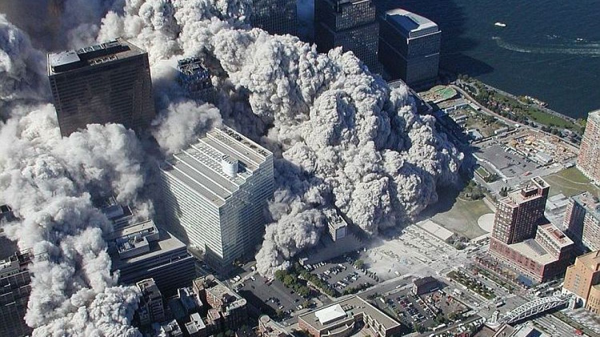 Разтърсващите кадри от 11 септември 2001 година, които никога няма да бъдат забравени (ВИДЕО) 