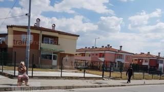 Пловдивски роми строят на общински терен под носа на полицията (СНИМКИ)