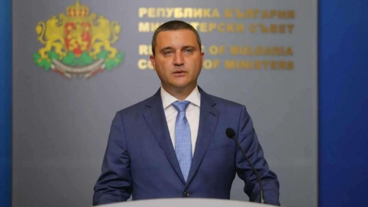 Горанов с важни подробности за предстоящото увеличаване на заплатите