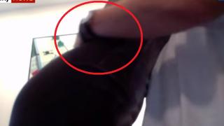 Скандално! Излезе ексклузивно непоказвано ВИДЕО с Харви Уайнстийн и една от жените, които изнасилил