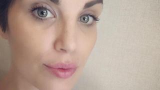 Поетесата Маргарита Петкова разкри какво се случва с дъщеря й, която се бори с рака в Истанбул (СНИМКА)