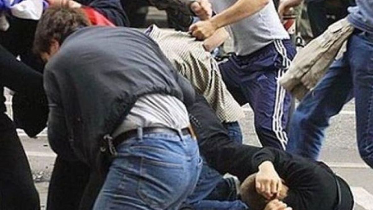 Кръв оплиска Благоевград! Страшно меле в общежитието на Американския университет рано тази сутрин!