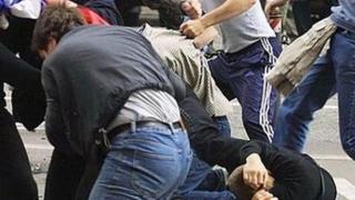 Кръв оплиска Благоевград! Страшно меле в общежитието на Американския университет рано тази сутрин!