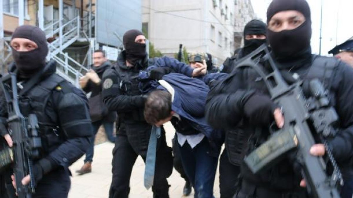 В съседна Сърбия мафиоти не останаха: Операция "Антимафия" окошари над 220 бабаити 