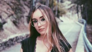 Ариана Гранде и Тото в новия клип на Дара Екимова (ВИДЕО)