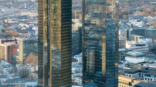 Deutsche Bank планира да изтегли активи за €450 млрд. от Лондон заради Brexit