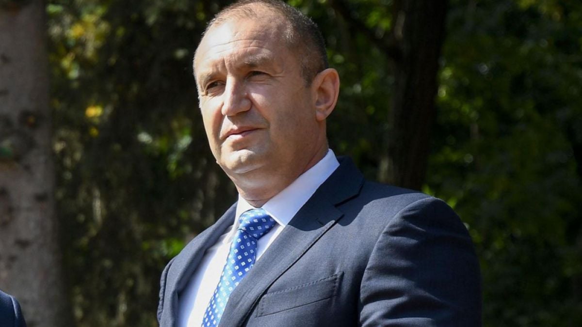 Радев отвърна на Борисов: За правителството явно е непосилна задача да спазва закона