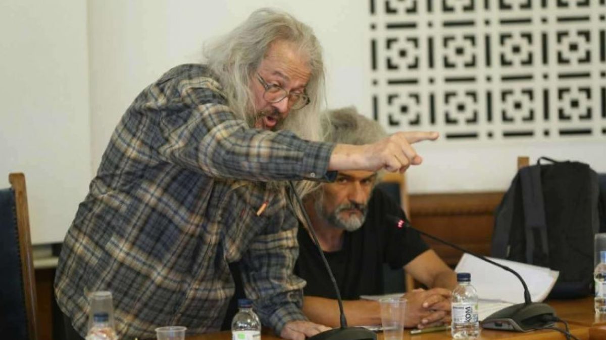 Протестиращият срещу корупцията Николай Колев-Босия се оказа с отнета книжка заради куп нарушения по пътя 